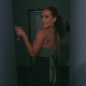 Meet your Posher, Cassadee